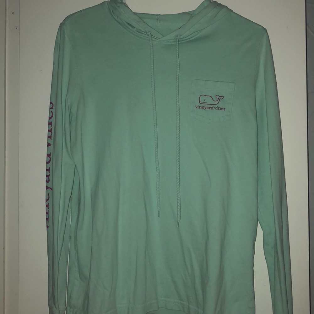 Blue vineyard vines sweatshirt!!